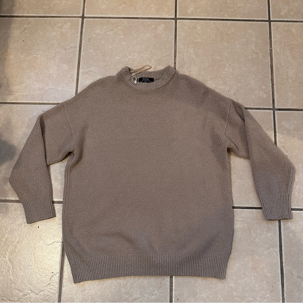 Bershka brown sweater for women. Size Small